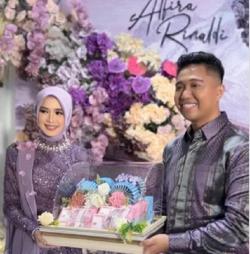 Hantaran Rp1 Miliar dan Mobil Mewah: Kisah Lamaran Dokter & Apoteker yang Viral di Medsos