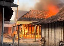 Kebakaran Hebat Lalap Rumah Warga di Kedungadem Bojonegoro, Kerugian Ditaksir Rp500 Juta