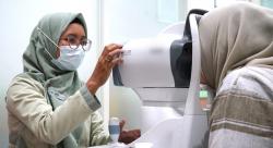 Kisah Perjuangan Ibu Sidoarjo: Lepas dari Minus 19 dan Raih Penglihatan Normal Berkat Teknologi RLE