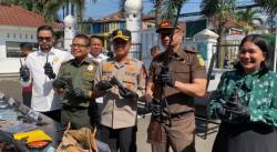 Kejari Pandeglang Musnahkan Barang Bukti Perkara Perburuan Badak, APKSLI: Wujud Perlindungan Satwa