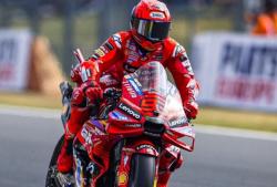 Dominasi Total Marc Marquez Musim 2025: Kejar Gelar Juara, Dua Rekor Rossi dalam Bidikan