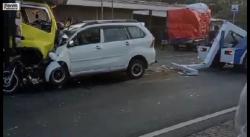 Kecelakaan Beruntun di Jalan Pantura Tuban Sopir Tewas Satu Luka Berat