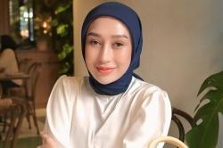 Reza Gladys Curhat ke Majelis Hakim, Disebut Nikita Mirzani Begeng, Mukanya Dempul