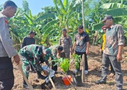 Perusahaan Tambang Dinilai Abai, Camat dan Aktivis Desak Kepedulian Lingkungan di Puloampel- Serang