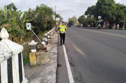 Tabrakan di Kulonprogo, Pemotor Terjun ke Saluran Air Sedalam 10 Meter