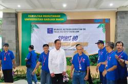 Hadir di Reuni Fakultas Kehutanan UGM, Jokowi Curhat Ijazah Palsu