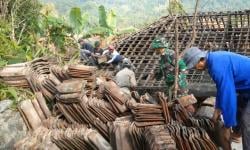 Bersama Rakyat, TNI Bangun Harapan Lewat Program Rutilahu di Sindangjawa Kuningan