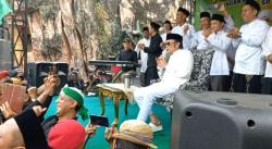 Sindir Rizieq Shihab, Rhoma Irama Nyanyikan Lagu Adu Domba