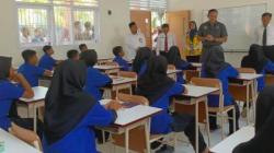 AHY Kunjungi Sekolah Rakyat Lombok Barat, Terharu Dengar Cita-Cita Anak Miskin