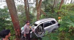 Tragedi di Turunan Sendi Mojokerto: Avanza Masuk Jurang 30 Meter, Temuan Polisi Bikin Geleng Kepala
