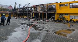 Kantor Dinas Tenaga Kerja Riau Ludes Terbakar