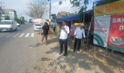 Ditusuk Orang Tak Dikenal, Seorang Pria Terkapar di Pinggir Jalan Pantura Weleri
