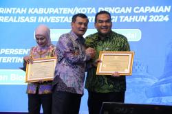 Bupati Blora Terima Penghargaan CJIBF 2025 