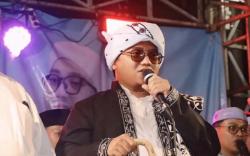 Gus Idris Marbawy Cium Tangan Preman Sadis, Tindakan Mengejutkan yang Menggetarkan Hati Banyak Orang