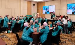 Teknik Riasan Natural Soft Glam Jadi Tren Baru di Surabaya, Puluhan Wanita Cantik Tertarik!