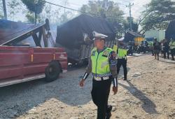 Truk Tabrak Dua Sepeda Motor Dekat Pom Mayahan Tawangharjo, Satu Pengendara Meninggal Dunia