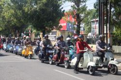 Konvoi Vespa Warnai Perpisahan AKBP Eko Sunaryo di Pemalang