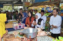 Harga Sembako di Jember Stabil Meski BBM Langka, Begini Model Pasokan Bahan Pokok ke Warga