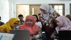 Guru Solo Raya Siap Nge-Coding! UMS Genjot Diklat AI, Siapkan Generasi Melek Teknologi