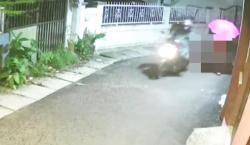 Karyawati Klinik di Bogor Mengalami Pelecehan Seksual oleh Remaja Bermotor, Aksinya Terekam CCTV