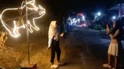 Warga Blora Hiasi Lorong dengan Lampu Berbagai Bentuk untuk Meriahkan HUT ke-80 Kemerdekaan RI