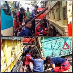 Truk Terperosok Dua Hari di Jl. Adonis Samad Palangka Raya, Tim Rescue Damkar Berhasil Evakuasi