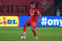 Mees Hilgers Masih Bimbang Soal Masa Depan, FC Twente Beri Sinyal Melepas