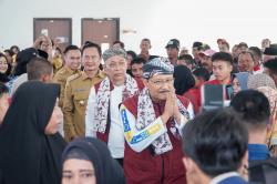 Menteri Sosial Terkejut! Siswa SR Brondong Dapat Laptop Gratis dan Asrama Nyaman