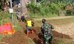 Sinergi TNI dan Warga, Pembangunan Irigasi TMMD di Kuningan Dikebut