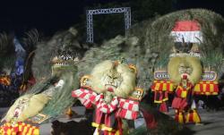 Pertunjukan Reyog Obyok di Ponorogo Bikin Kagum Opa Korea