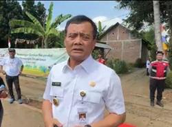 BREAKING NEWS Gubernur Jateng Ahmad Luthfi Minta Bupati Pati Batalkan Kenaikan Pajak PBB 250% 