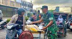 Jumat Berkah Kodim 0103/Aceh Utara: Ratusan Pengendara Dapat Makanan Gratis