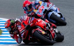 Bagnaia Tumbangkan Marquez di Tes Balaton Park: Sinyal Kebangkitan?