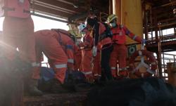 Petugas PHE OSES yang Jatuh dari Rig Minyak di Kepulauan Seribu Ditemukan Meninggal Dunia