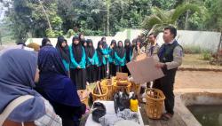 Coklat Kita Silatusantren Dorong Santri Kelola Sampah Bernilai Ekonomis, Bukan Dibakar