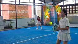 Tren Baru Olahraga di Surabaya, Padel Kian Diminati Lapangan Modern Bermunculan