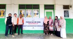 Lazismu Salurkan Bantuan Program “Save Our School” untuk SD Muhammadiyah Sigli