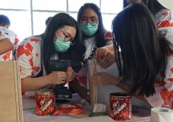 40 Mahasiswa Baru Petra Dibekali Cara Desain Interior,  Begini Serunya