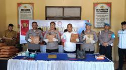 Terlibat Jaringan Narkoba, Ayah Ajak Anak Kandung Edarkan 44 Kg Ganja