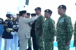 BREAKING NEWS Presiden Prabowo Lantik Tandyo Budi Revita sebagai Wakil Panglima TNI