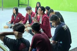 Mahasiswa KKN UNISRI Perkuat Karang Taruna Melawan Bahaya Narkoba