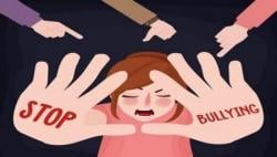 Bocah SMP di Pangandaran Hajar Teman di Depan Kamera, Videonya Bikin Netizen Geram!