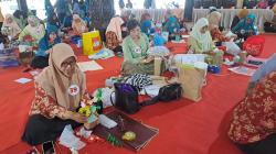 63 Perempuan Purbalingga Adu Kreativitas di Lomba Buket Bunga Daur Ulang Sambut HUT RI ke-80