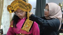 Menjelang 17 Agustus, Penyewaan Baju Adat di Boyolali Diserbu Warga dan Pelajar