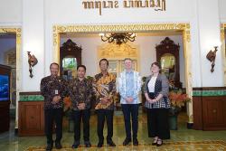 Bertemu Dubes Australia Roderick Brazier, Sri Sultan Ingin Ada Penerbangan ke Bandara YIA