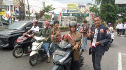 LMP Bangka Belitung Bagikan Ratusan Bendera Merah Putih Sambut HUT Ke-80 RI