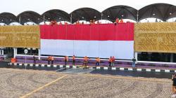 Merah Putih Raksasa Berkibar di Jantung Ciamis, Semangat Kemerdekaan Tak Surut Meski Diguyur Hujan
