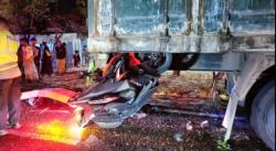 Pengendara Motor Tewas Usai Tabrak Truk Parkir di Jalur Pantura Tuban