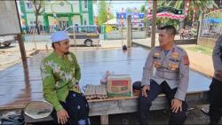 Pasca Kebakaran, Kapolsek Bandar Dua Bawa Bantuan dan Semangat ke Dayah Ahmadul Falah