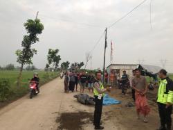 Pemotor di Kendal Tewas Tabrak Truk yang Mundur, Tubuhnya Tersangkut